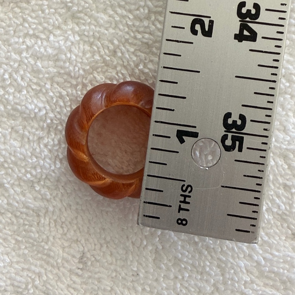 Carved Amber-Tone Swirl Ring - Picture 5 of 8